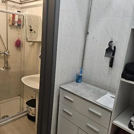 Próprio * Espinho (Aveiro)